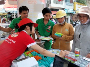 Làm sao để tìm được việc làm bán hàng nuôi ăn ở?